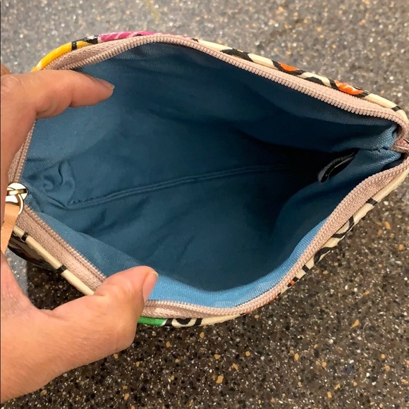 Disney Dooney&Bourke coin purse - Picture 4 of 5